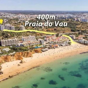 Apartamento Cozy With Seaview 300m From The, Portimão
